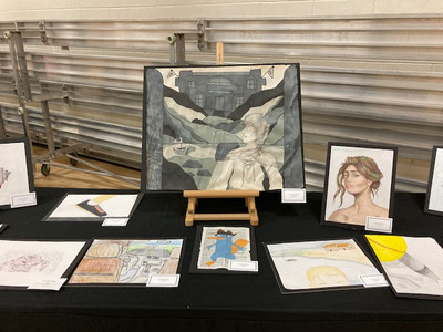 FHS/FHJHS Art Exhibit 2022 - Photo Number 31