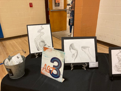 FHS/FHJHS Art Exhibit 2022 - Photo Number 76