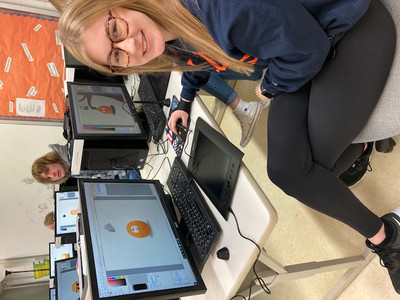 FHS Artwork 2021-22 - Photo Number 57