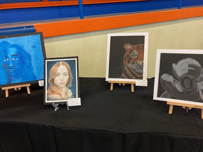 FHS/ FHJHS Art Exhibit 2021 - Photo Number 9