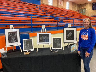 FHS/ FHJHS Art Exhibit 2021 - Photo Number 27